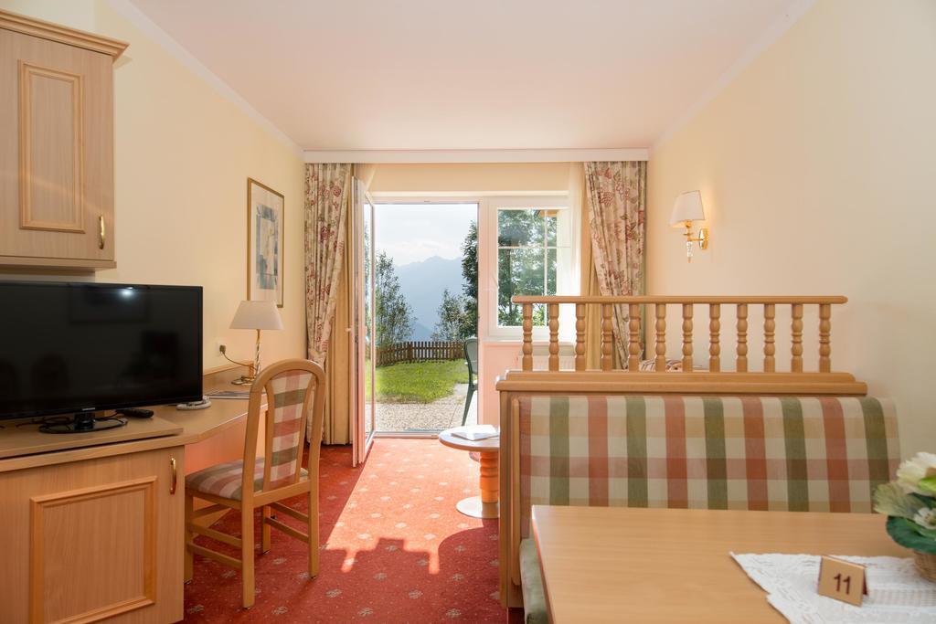 Residence Rossboden Mit Hallenbad Verano Zewnętrze zdjęcie